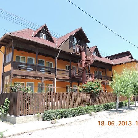 Pensiunea Iulia Sulina Exterior photo